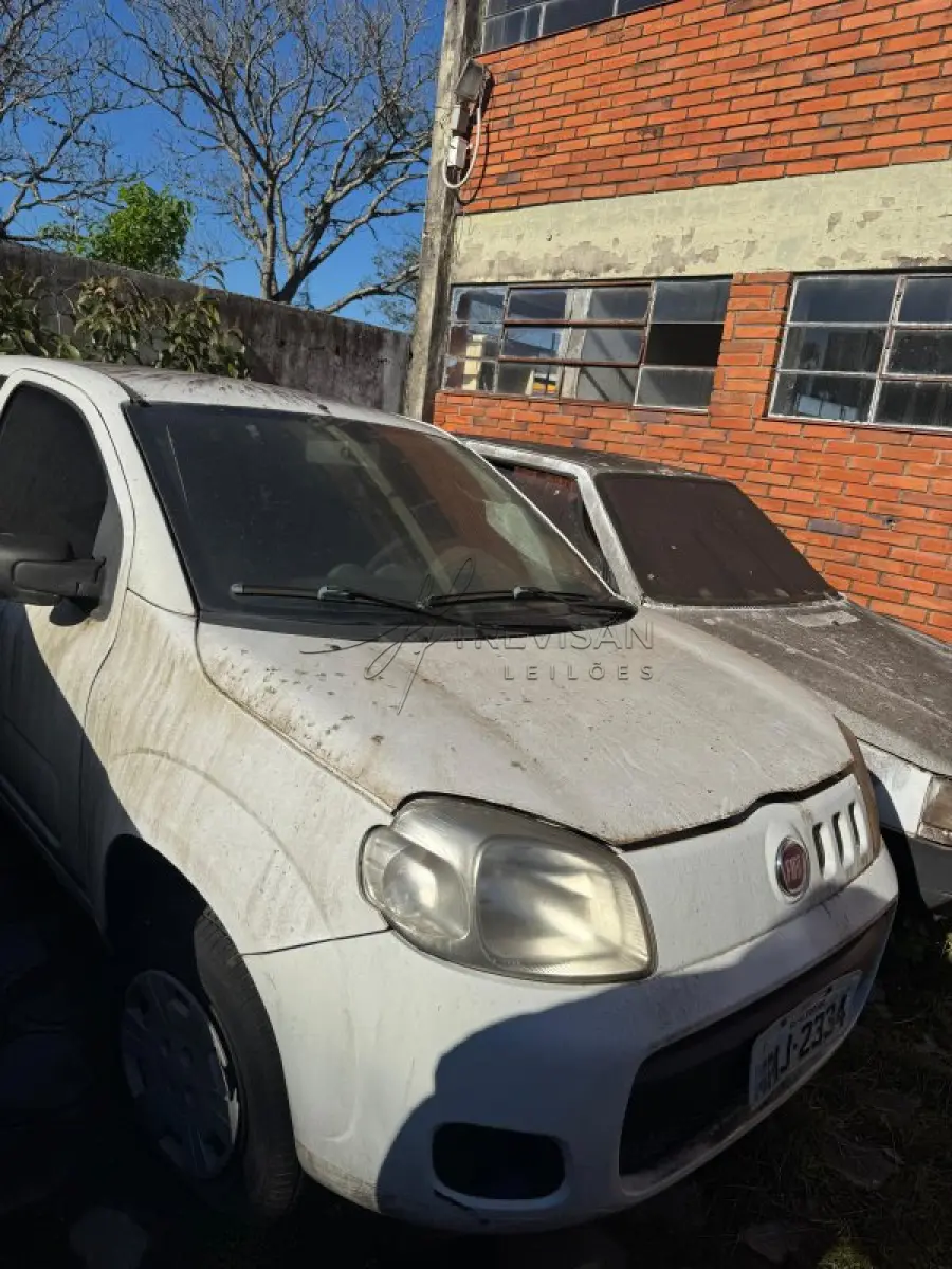 LOTE 000 - FIAT UNO VIVACE 1.0 FLEX, ANO 2014