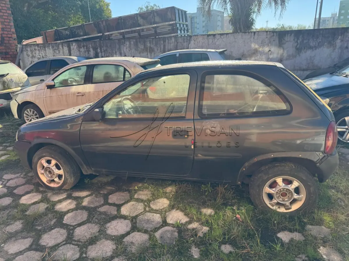 LOTE 000 - GM CORSA WIND 97/98